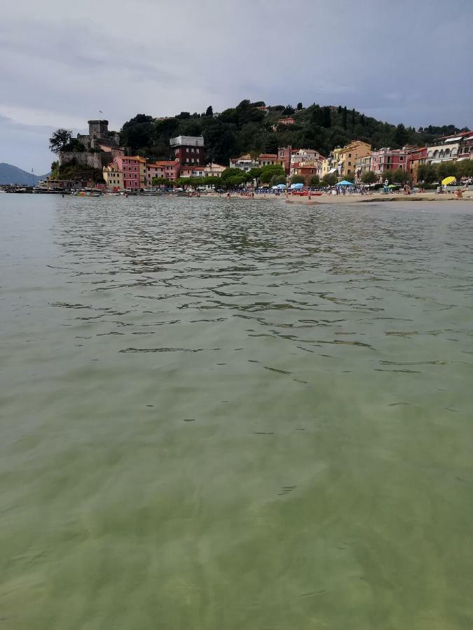 Il Faro Dei Poeti Διαμέρισμα Lerici Εξωτερικό φωτογραφία